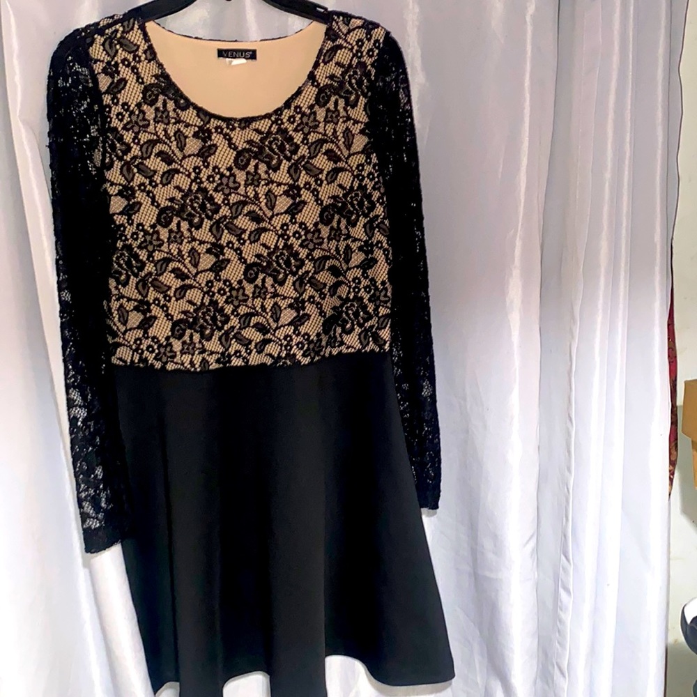 .VENUS SIZE L DRESS